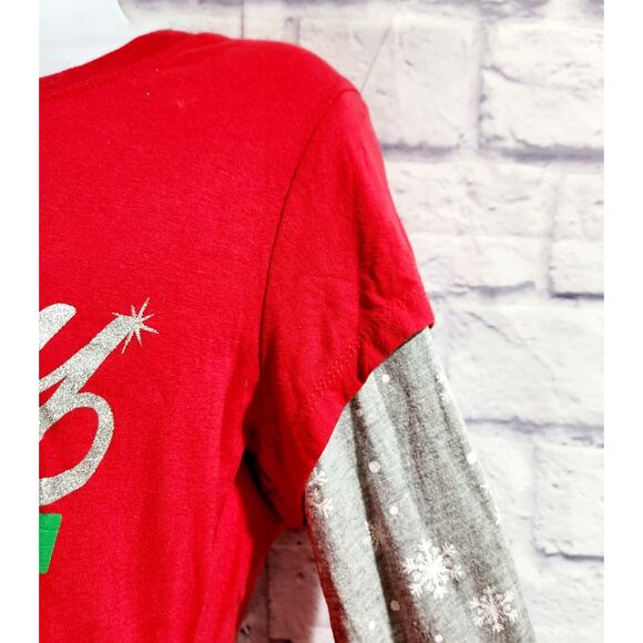 Wound Up Red Gray Be Naughty Save Santa A Trip Top XL 15 17 Layered Soft - Picture 2 of 4